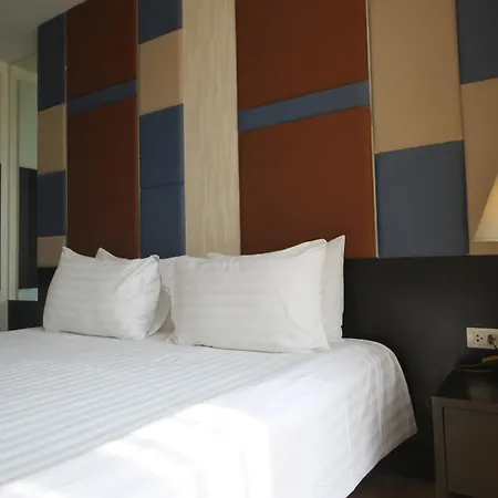 The Sunreno Hotel Sha Bangkok Exterior photo