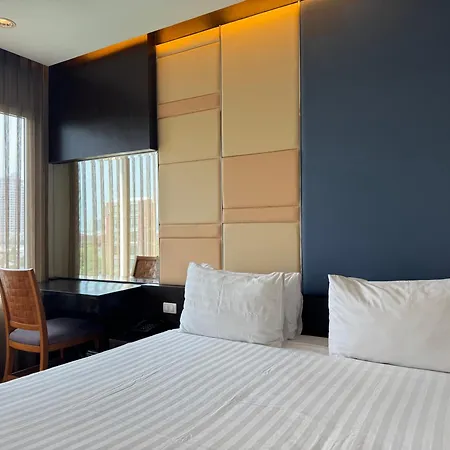 The Sunreno Hotel Sha Bangkok Exterior photo
