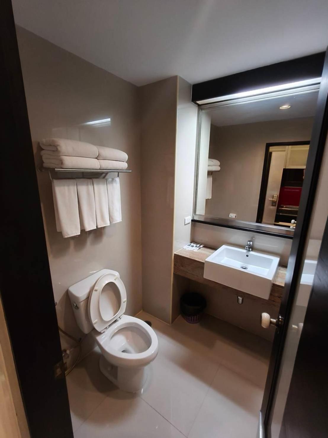Aparthotel The Sunreno Sha 3*